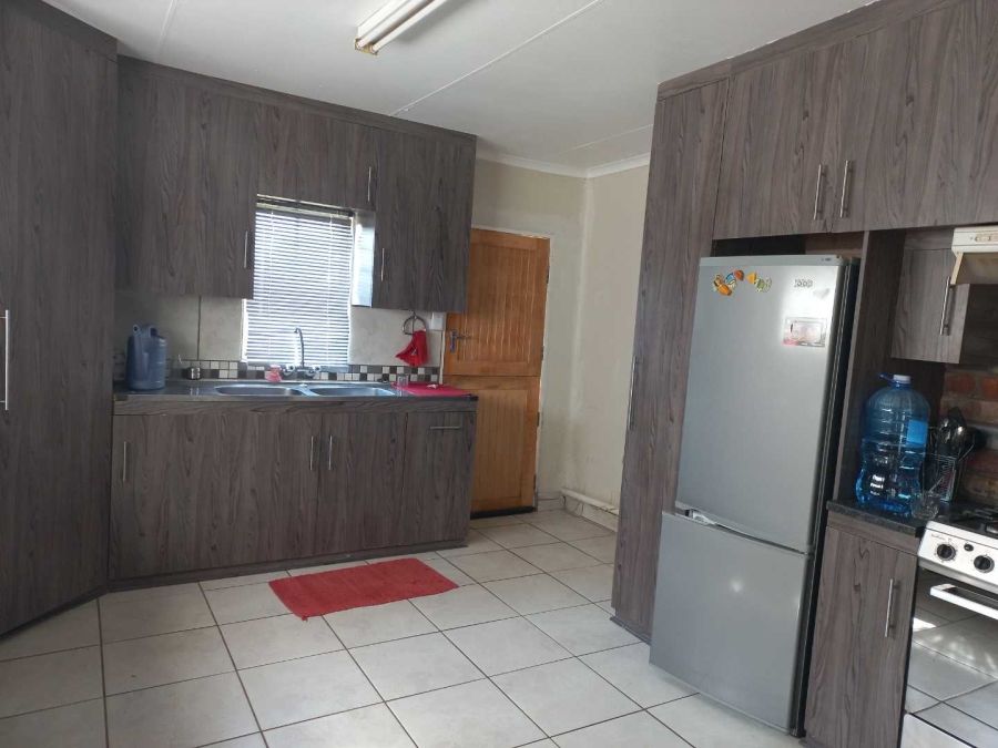 0 Bedroom Property for Sale in Dealesville Free State